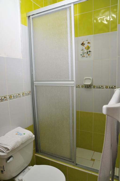 Brisas De La Bahia Hotel Паракас Экстерьер фото